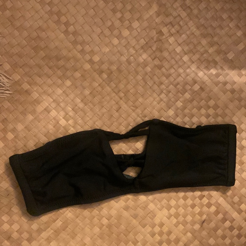 Black bandeau bikini top volcom XS